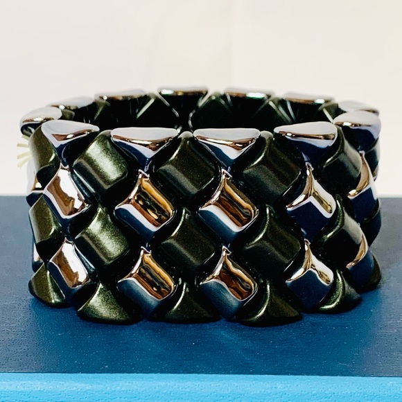 Jewelry - Wide Cuff Bracelet Elastic Stretch Hard Plastic Great very trendy Boho C…